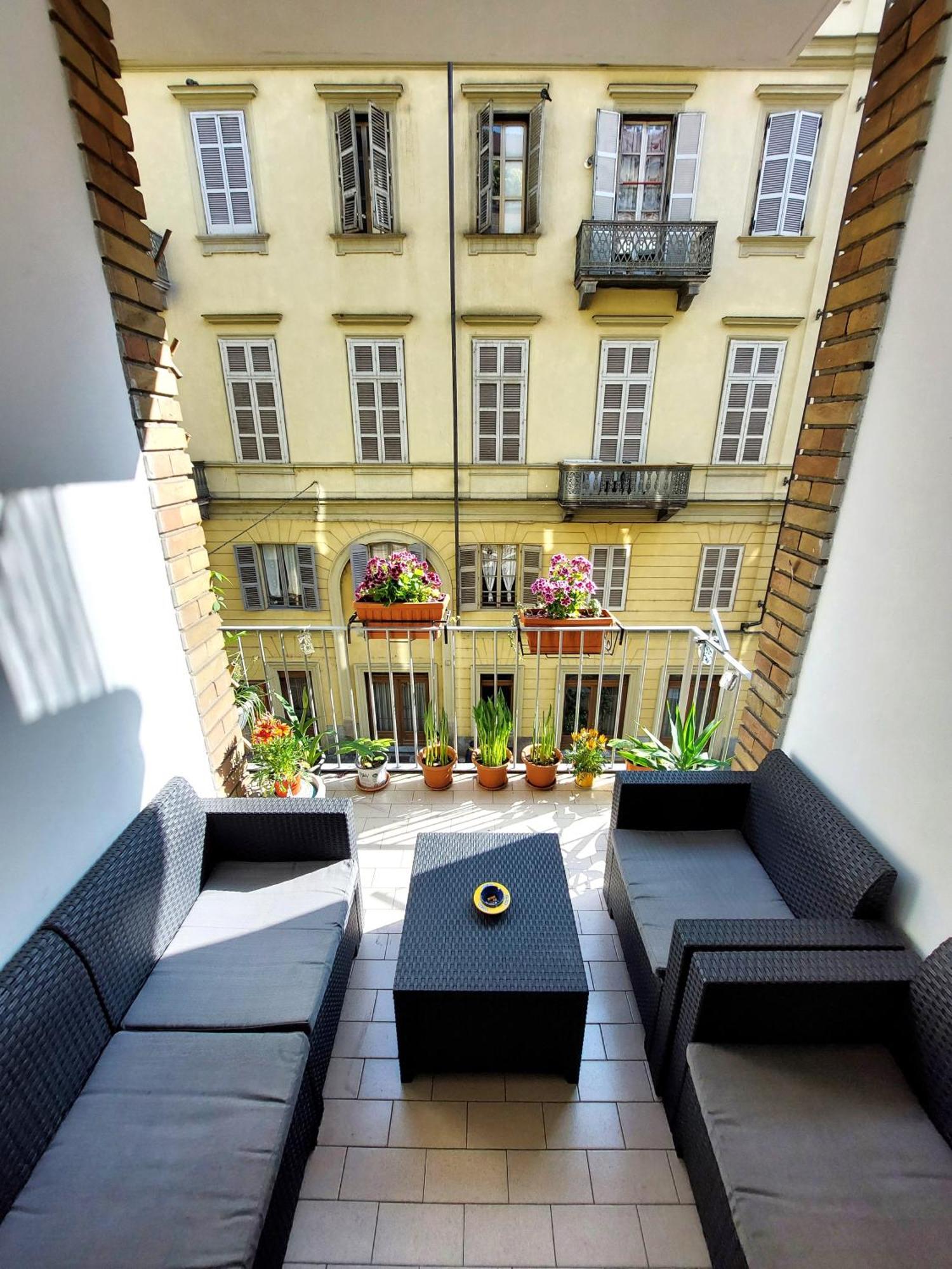 Casa Stazione Centrale Turin Bagian luar foto
